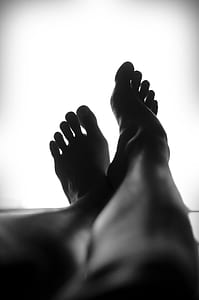person feet thumbnail