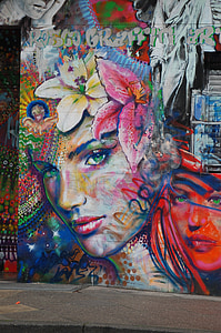 photo of graffiti wall thumbnail