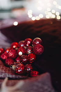 Burgundy Christmas Decorations thumbnail
