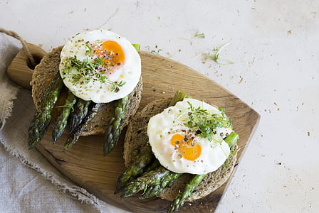 bread with egg thumbnail