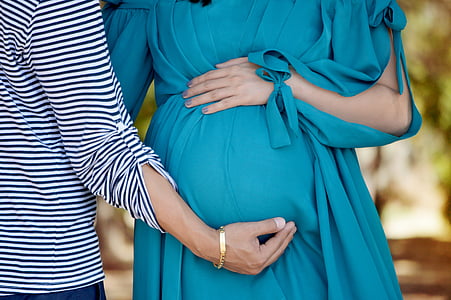 woman wearing green dress thumbnail