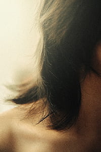 photography of woman's neck thumbnail