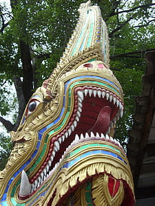 Naga statue head in close up thumbnail