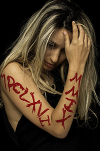 blonde haired woman thumbnail