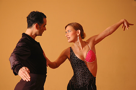 dancing man and woman thumbnail