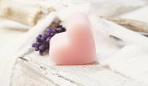 pink heart ornament thumbnail