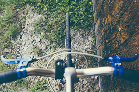 photo of white bike handlebar thumbnail