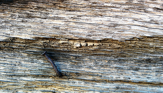 nail stuck on wood thumbnail