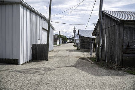 Back Alley of the buildings in Deerfield, Wisconsin thumbnail