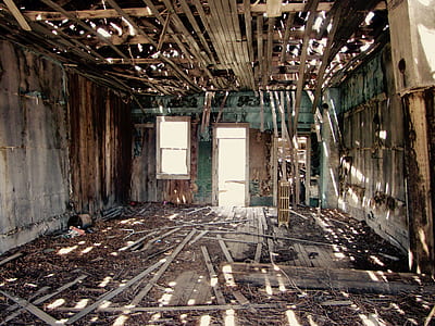 photography of abandon house at daytime thumbnail