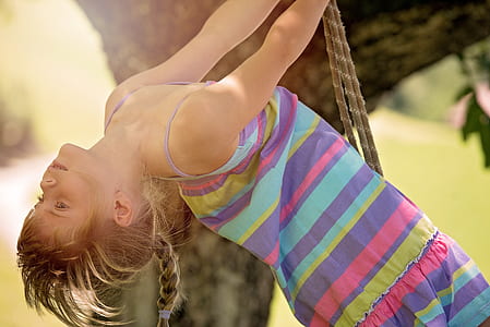 girl holding rope thumbnail