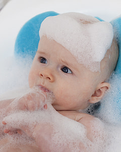 baby taking a bath thumbnail