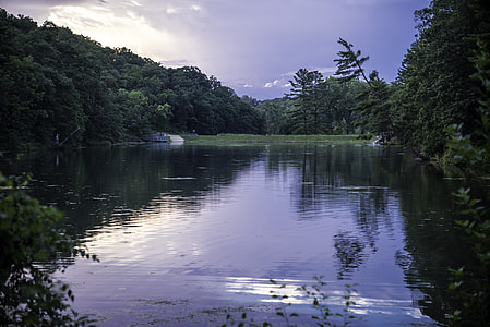 Lake under late afternoon sky at Stewart Lake County Park thumbnail