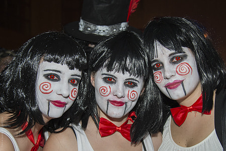 three women in Jigsaw costume thumbnail