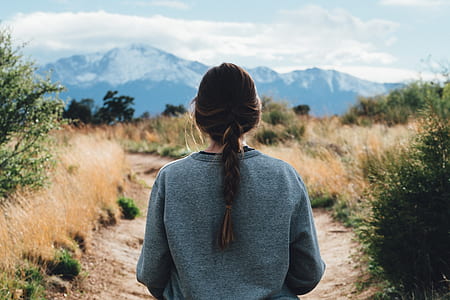 man standing on trail thumbnail