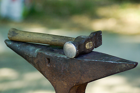 hammer on anvil thumbnail