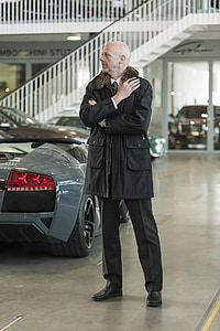 Bruce Willis thumbnail