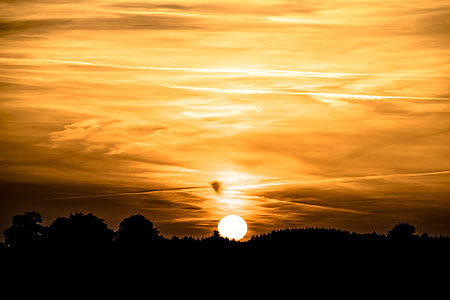 silhouette of sunset thumbnail
