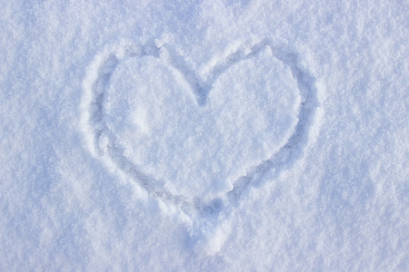 white heart shape snow thumbnail