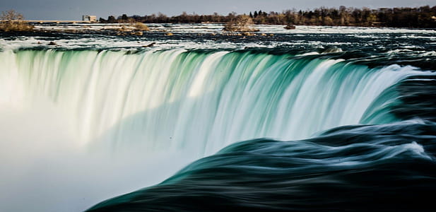 Niagara Falls , Canada thumbnail