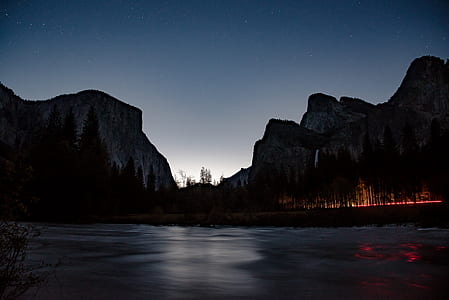 sunlight behind mountains thumbnail