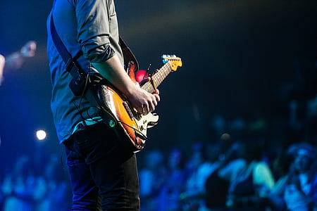 man playing electric guitar thumbnail