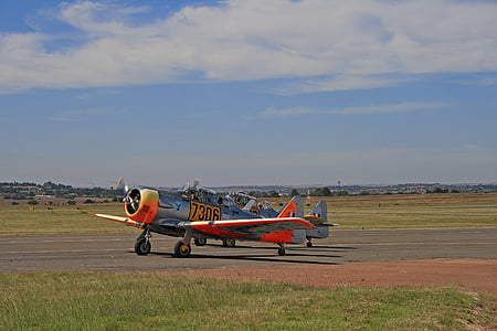 grey and red monoplane thumbnail