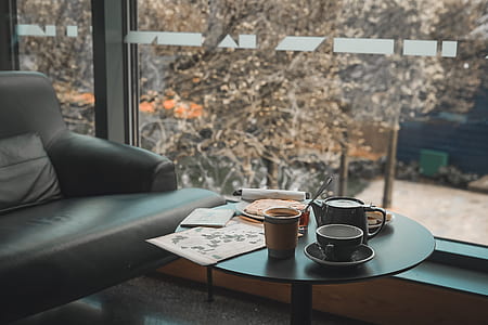 rules of third photography of coffee cup thumbnail