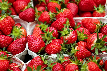 strawberry fruit lot thumbnail