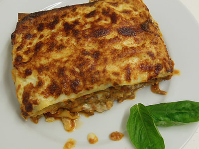 plate of cooked lasagna thumbnail
