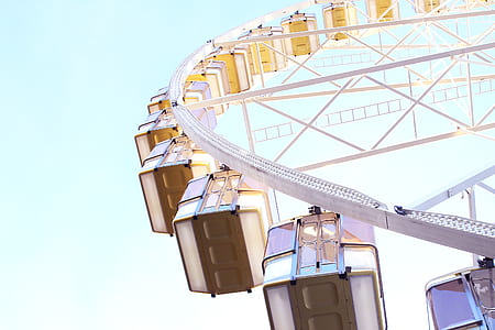 photo of white Ferris wheel thumbnail