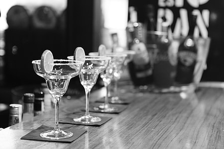 four clear glass martini glasses thumbnail