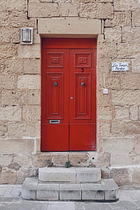red door doors thumbnail