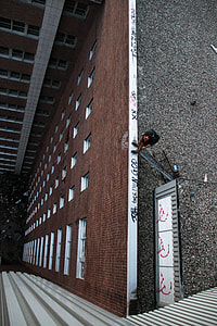 Dont Look Down thumbnail