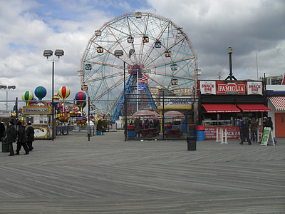 amusement park thumbnail