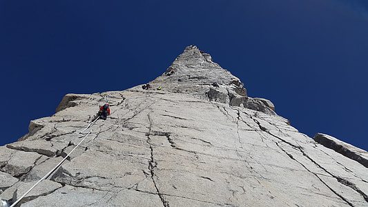 person cliff climbing thumbnail
