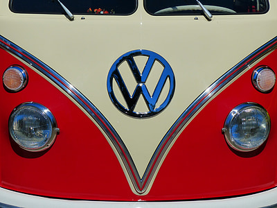 white and red Volkswagen T1 display thumbnail