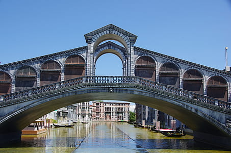gray bridge thumbnail