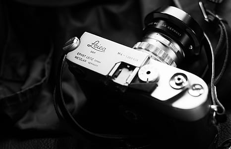 grayscale photo og gray Leica DSLR camera thumbnail