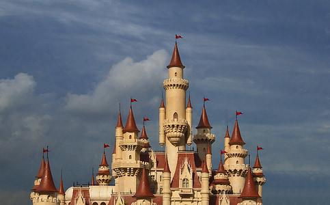 white and red concrete castle under blue sky at daytimer thumbnail