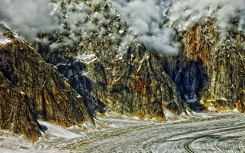 landscape photography of mountain thumbnail