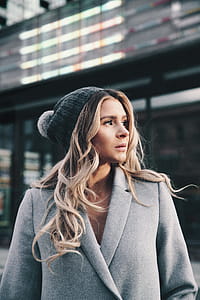 Business Woman With Wool Hat Photo thumbnail