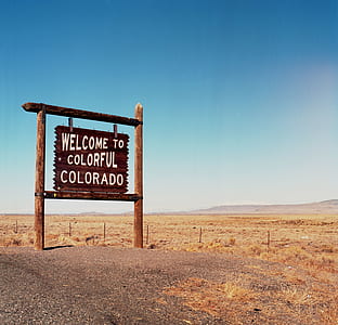 Welcome to colorful Colorado signage thumbnail