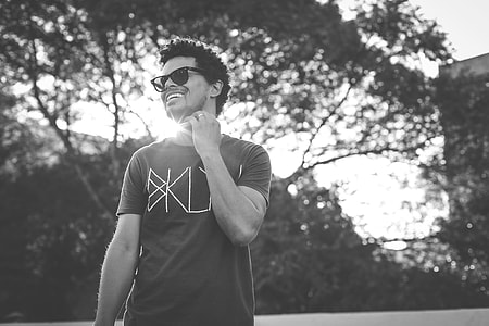 photo of man on grayscale thumbnail