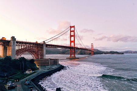Golden gate bridge under gray sky at daytime thumbnail