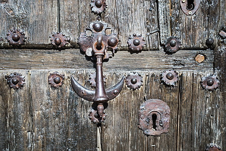 brass anchor door knocker thumbnail
