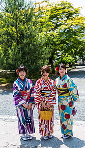 three women in Japanese kimono thumbnail