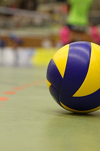 selective focus photography og ]volleyball on field thumbnail