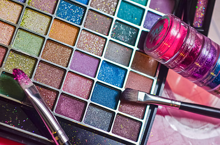 multi color glittered palette thumbnail
