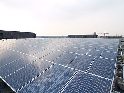 solar panel on rooftop thumbnail